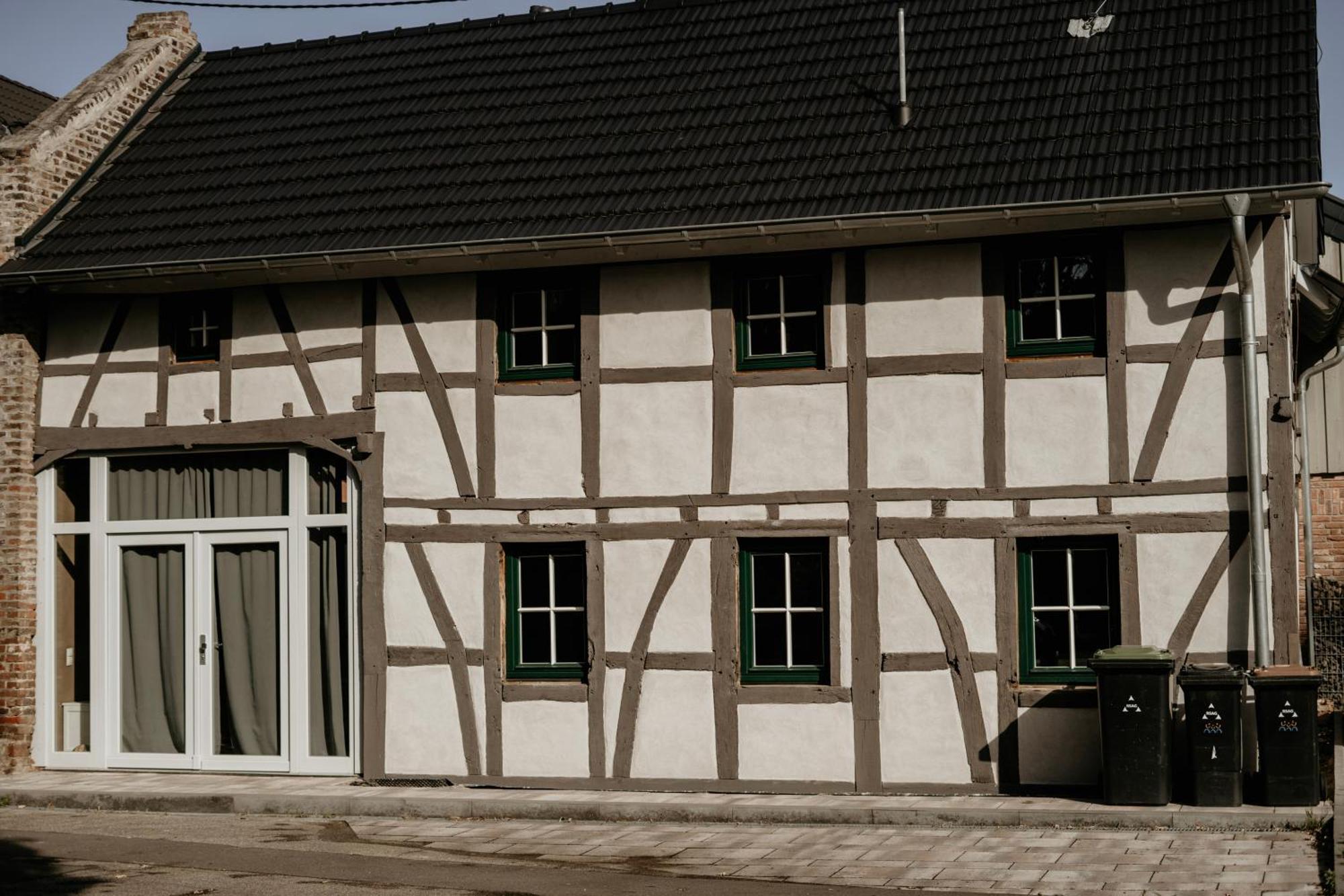 Modernisiertes Fachwerkhaus In Rheinbach Bei Bonn Villa Bagian luar foto